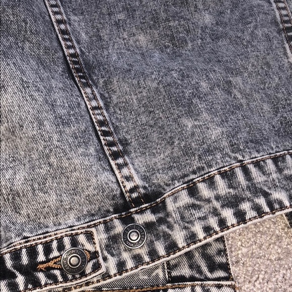 Distressed Grey Eightytwo Jean Jacket - Picture 5 of 7